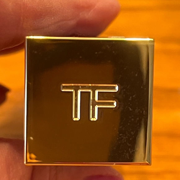 Tom Ford Foxfire #85 Lipstick NEW - Picture 3 of 3